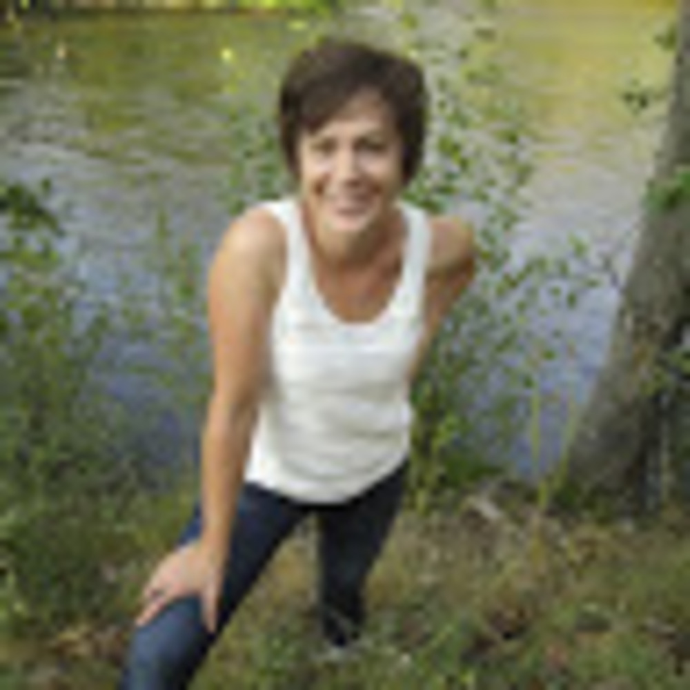 Meet your Posher, Leslie